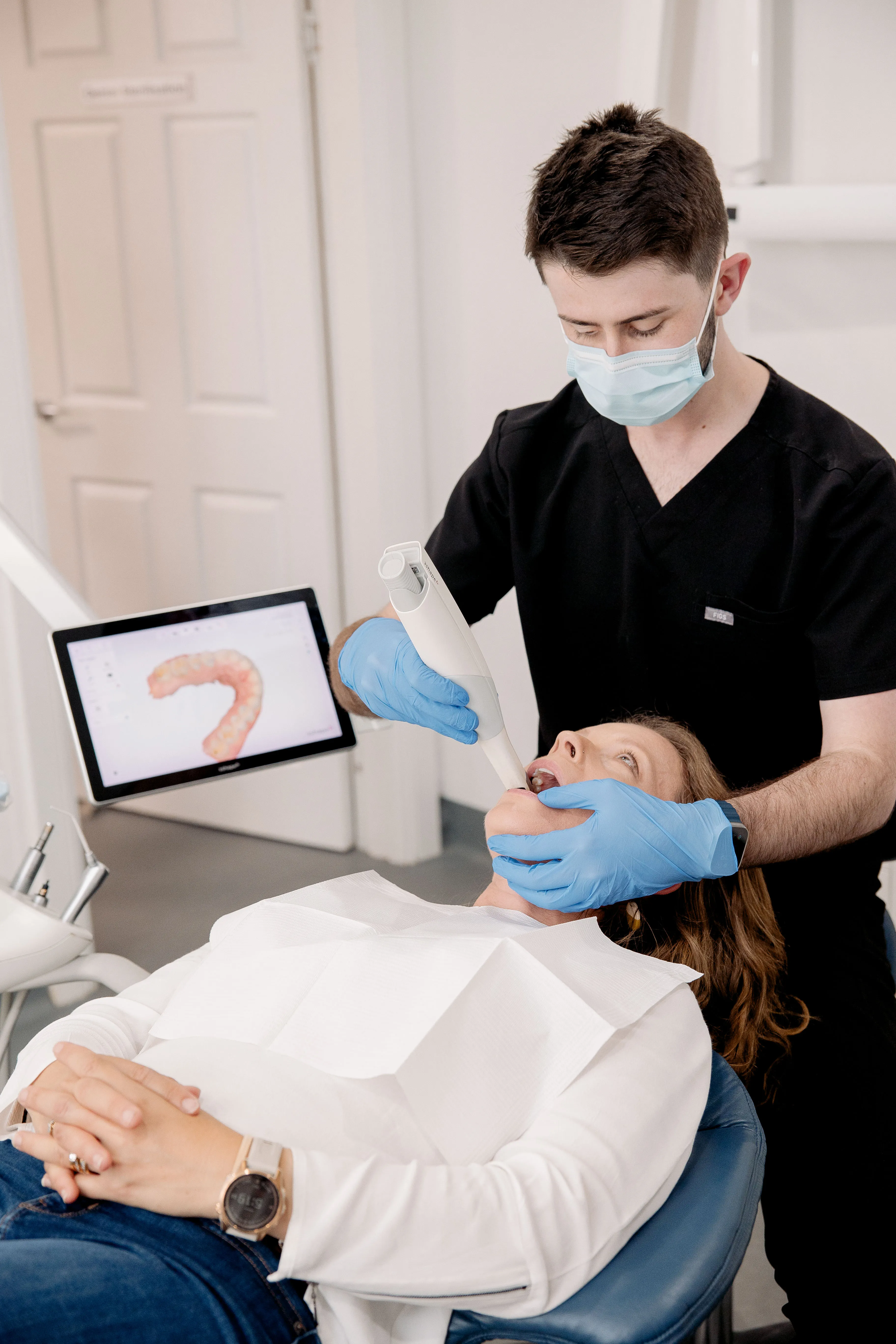 3D intraoral scan being taken at My Local Dentists Leichhardt