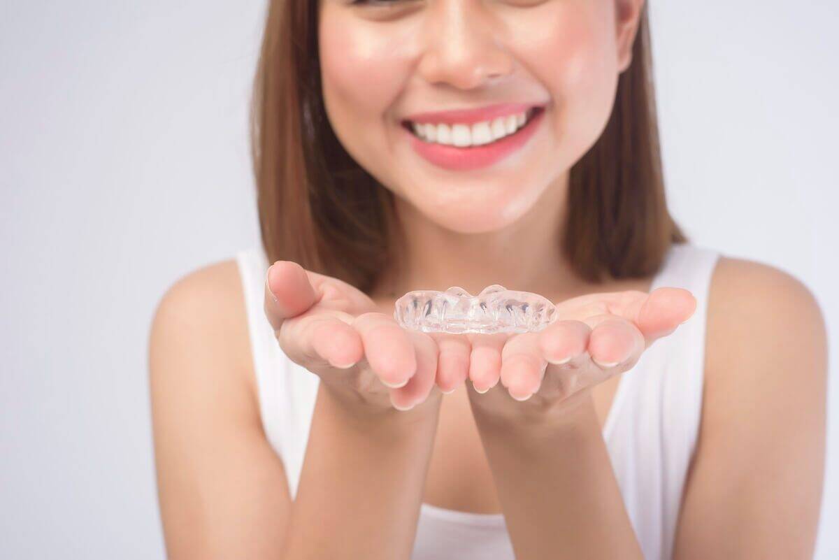 How To Clean Invisalign Braces? A Step By Step Guide