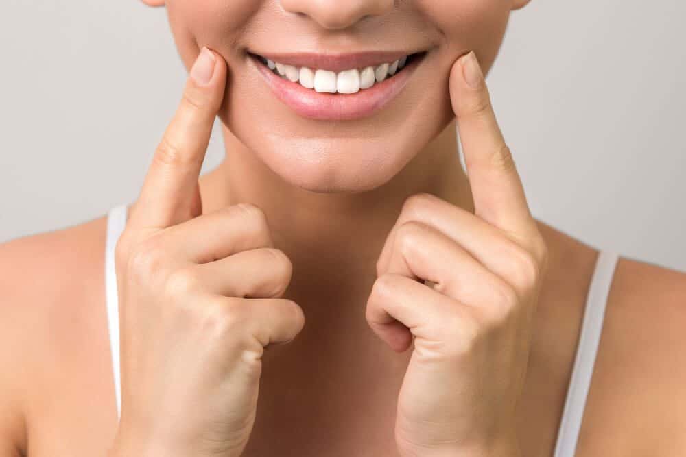 What Causes Yellow Teeth and How Does Teeth Whitening Help