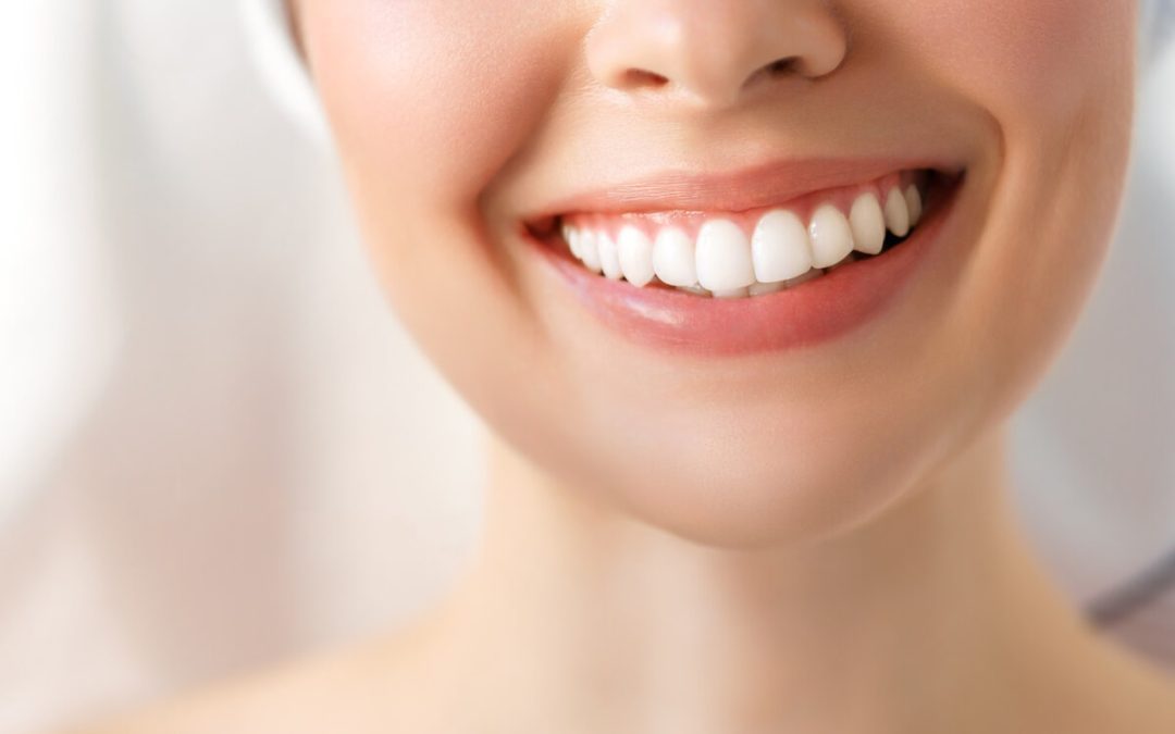 How to Remove Stains From Teeth? Achieving a Brighter Smile