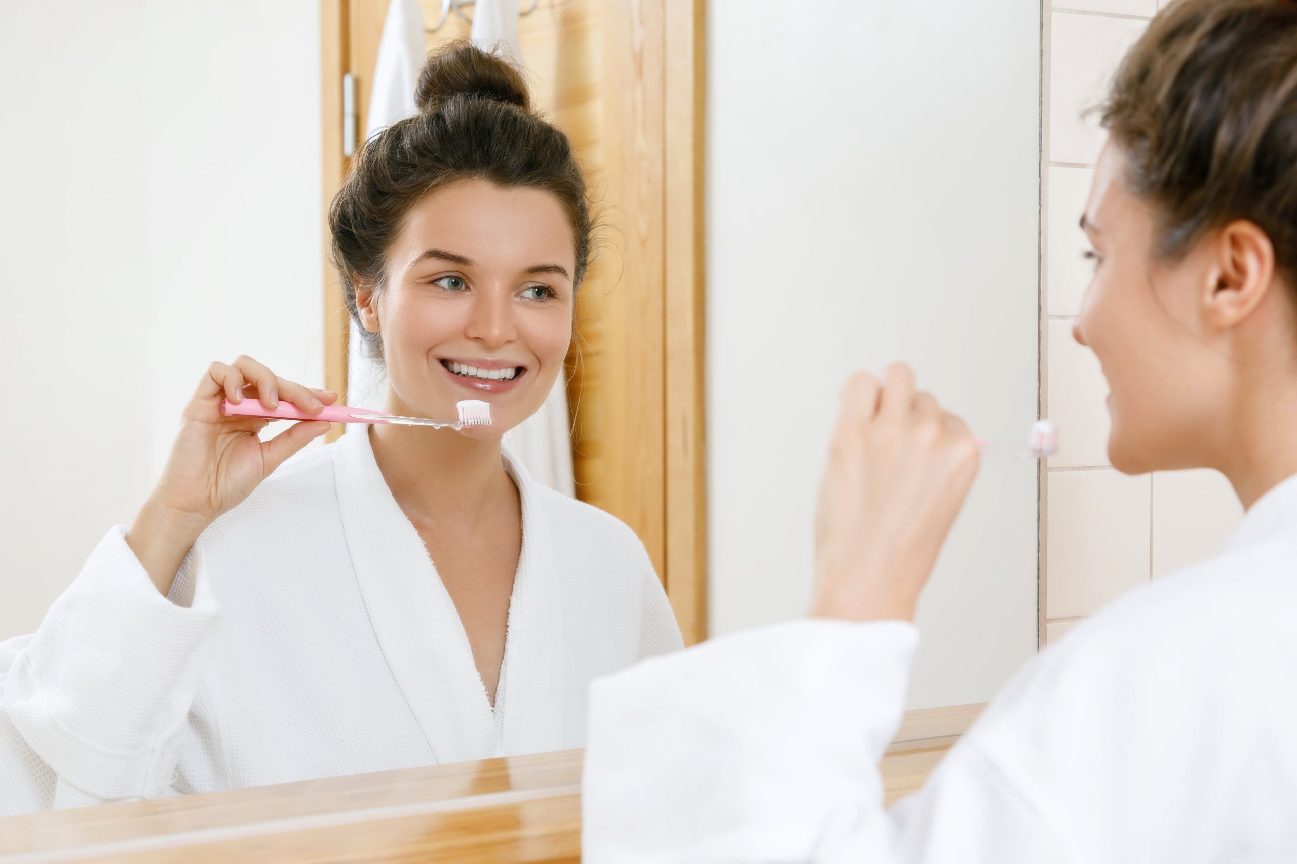 Ensure a Timeless Shine for Your Veneers Proven Strategies to Maintain their Lustre scaled