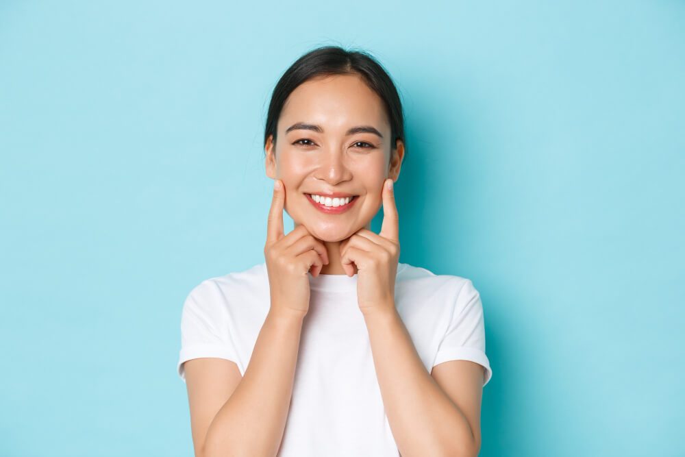 Does Teeth Whitening Damage Teeth? Safety and Risks Explained